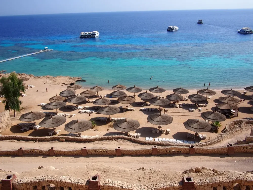 955089-el-faraana-reef-resort